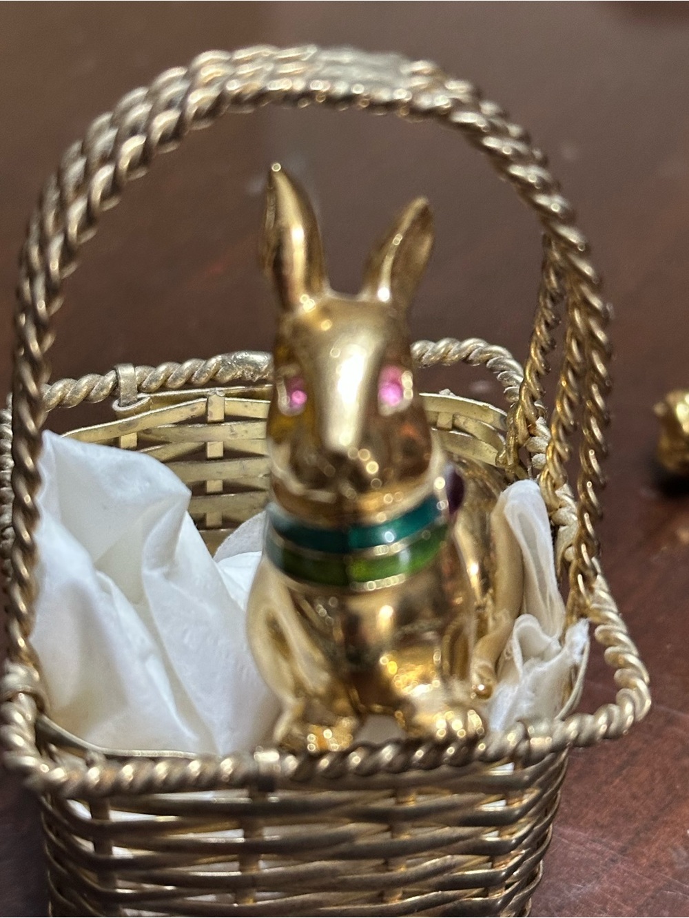 Vtg- Estée Lauder jeweled Rabbit solid perfume compact. All original jewels